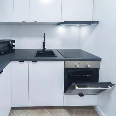 Alfa Doppelzimmer Teeküche Porsche Bosch L Gemeinschaftsbad Wifi Smarttv L Double With Kitchenette&shared Bathroom Bs21a8