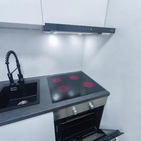 Alfa Doppelzimmer Teekueche Porsche Bosch L Gemeinschaftsbad Wifi Smarttv L Double With Kitchenette And Shared Bathroom Bs21a8 Pansiyon Stuttgart