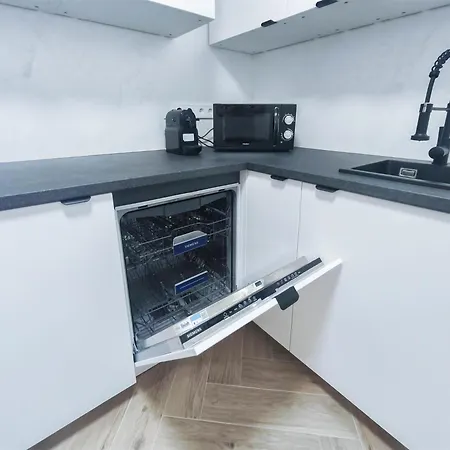 Alfa Doppelzimmer Teekueche Porsche Bosch L Gemeinschaftsbad Wifi Smarttv L Double With Kitchenette And Shared Bathroom Bs21a8 Alloggio in famiglia *